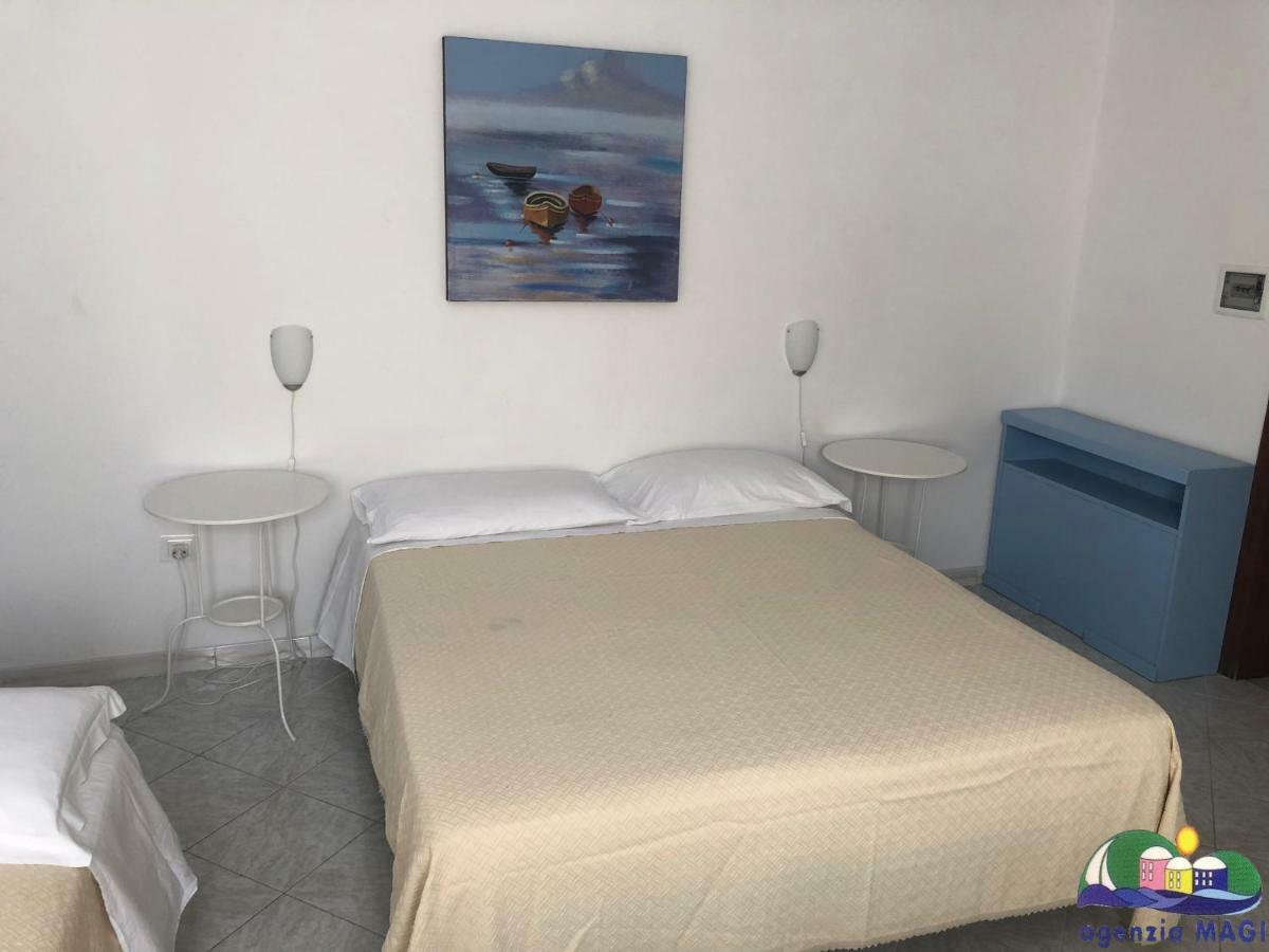 Blu Mare Hotel Понца Екстериор снимка
